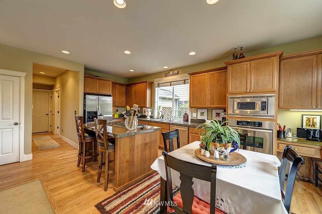 3921 184th Place Southeast Bothell, WA 98012 - Photo 5 of 19