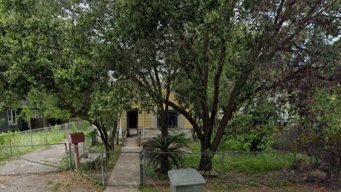 a view of outdoor space yard and patio