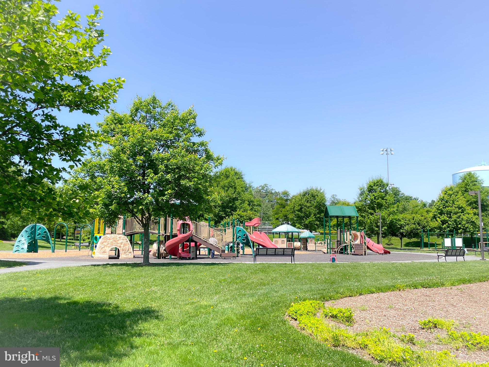1105 Gaither Road Rockville, MD 20850 - Photo 19 of 27 PLAYGROUND