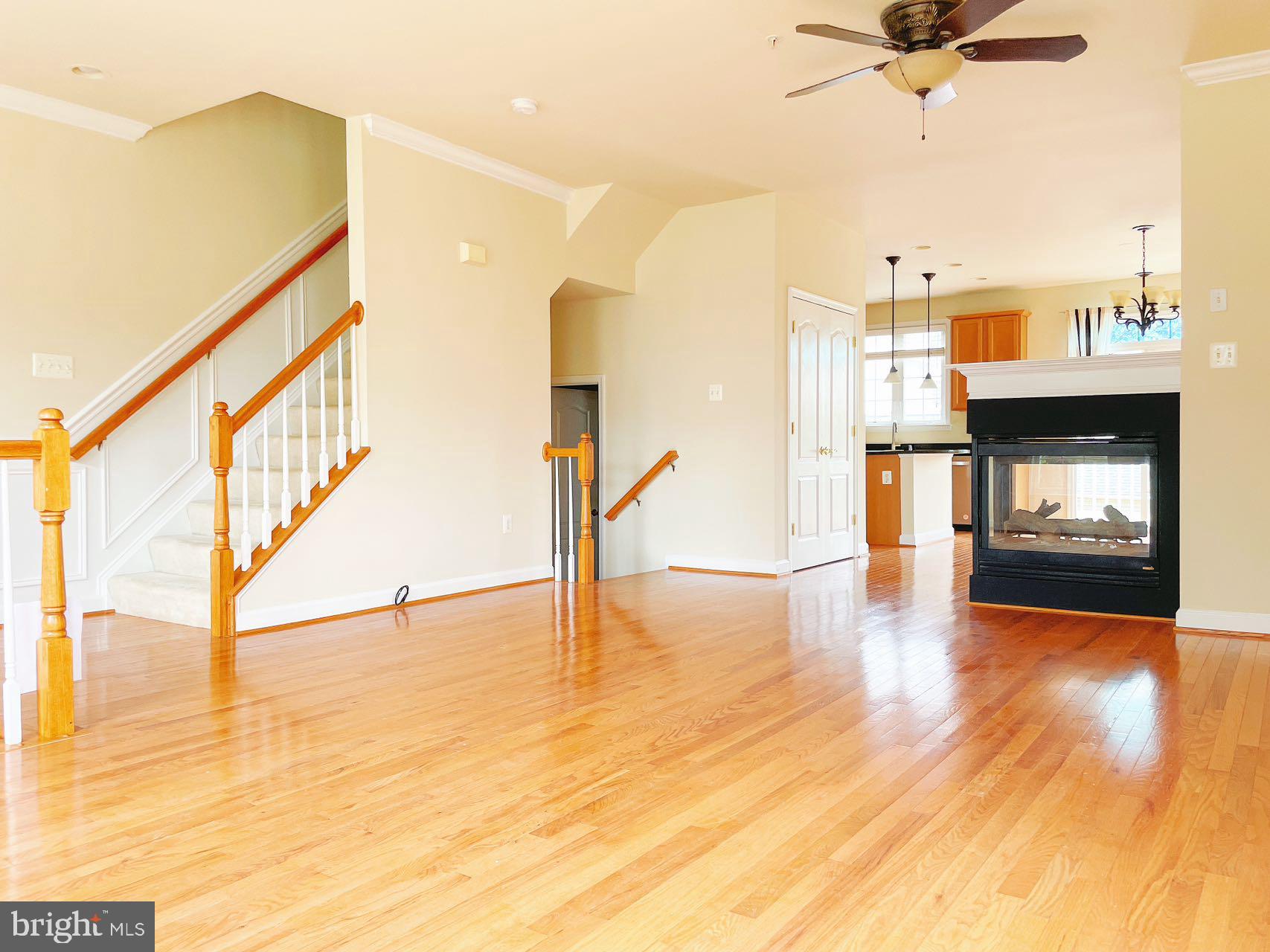 1105 Gaither Road Rockville, MD 20850 - Photo 2 of 27 LIVING ROOM