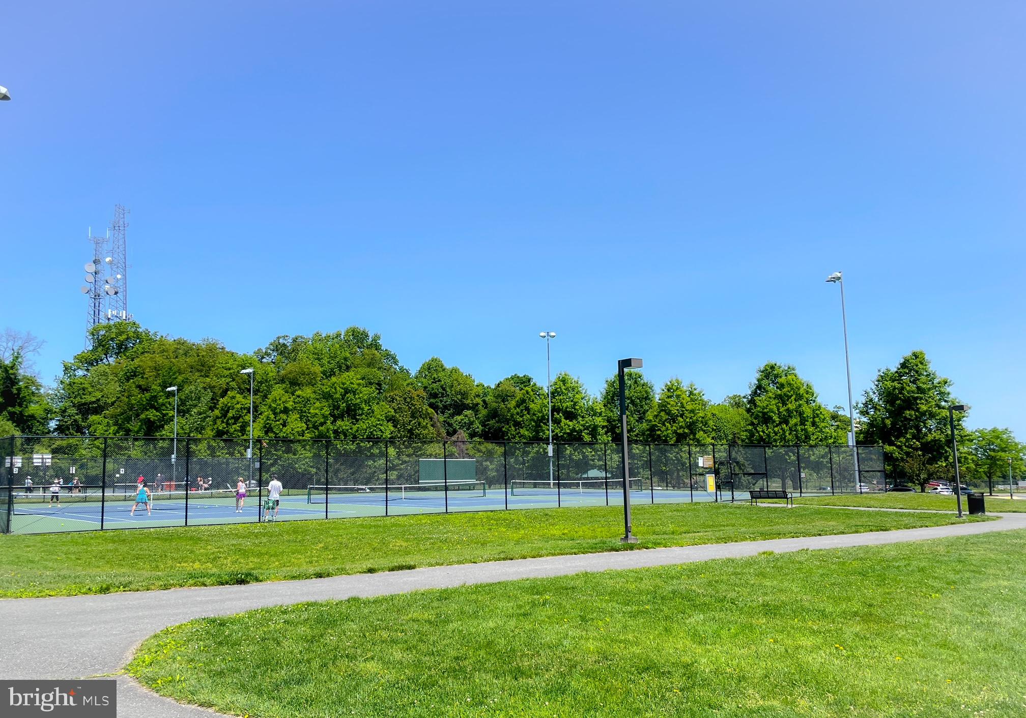 1105 Gaither Road Rockville, MD 20850 - Photo 21 of 27 TENNIS COURT