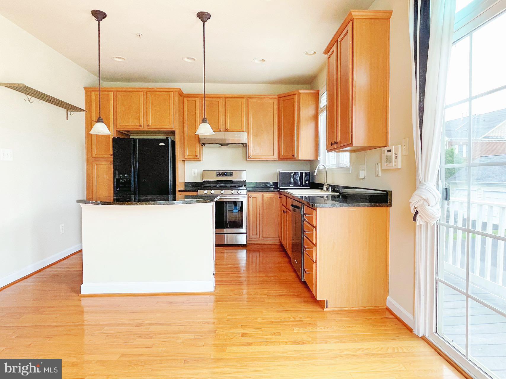 1105 Gaither Road Rockville, MD 20850 - Photo 5 of 27 KITCHEN