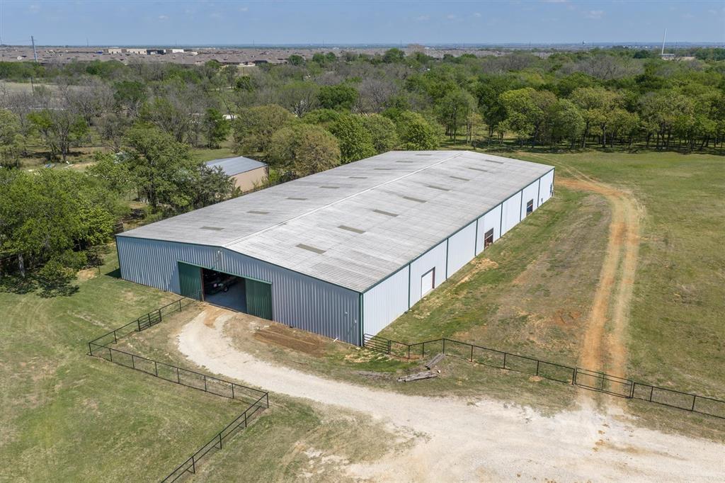2431 Dr Sanders Road Cross Roads, TX 76227 - Photo 32 of 40