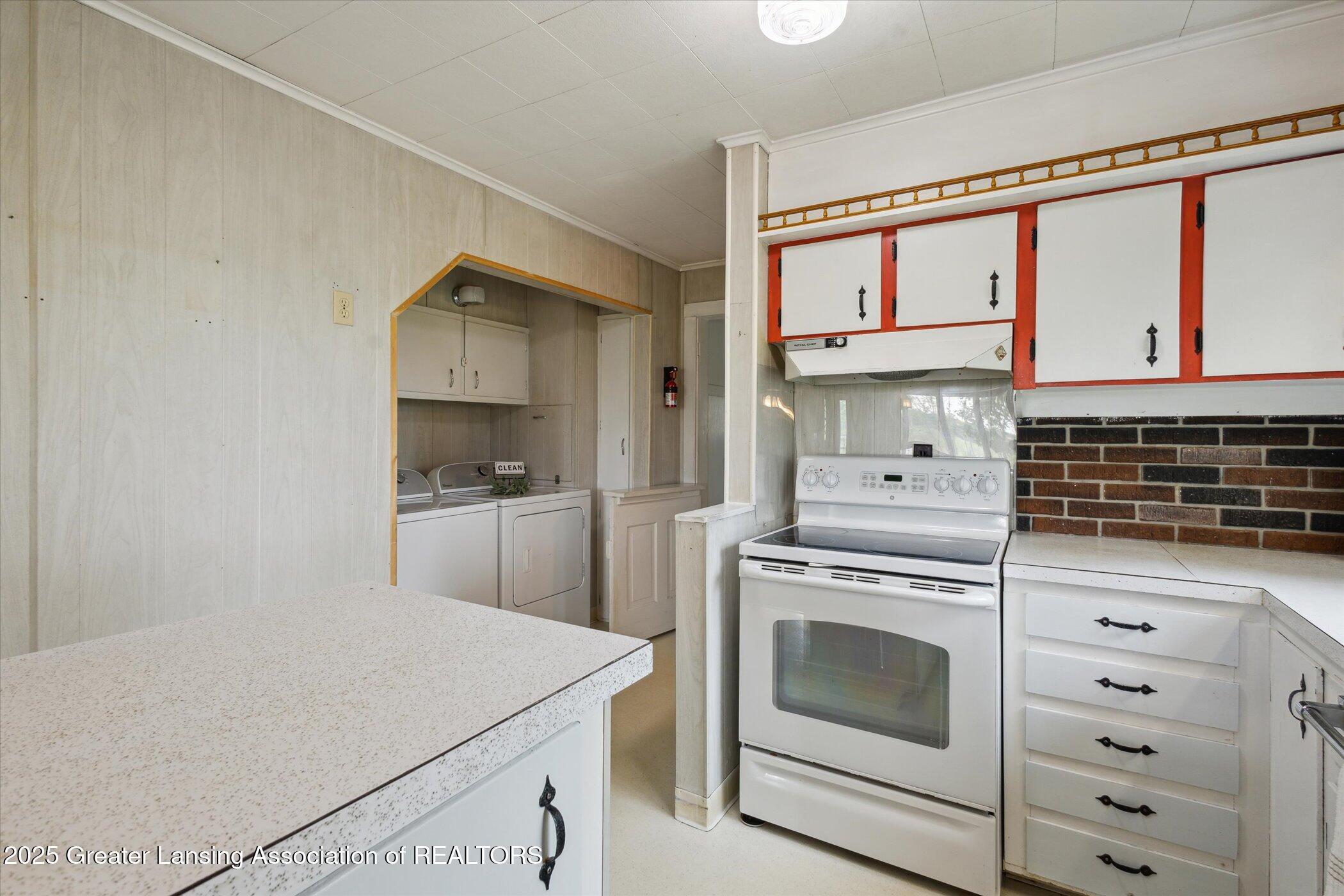 16544 South Chapin Road Elsie, MI 48831 - Photo 22 of 53 15-16544-S-Chapin-Rd-Elsie-MI-48831-Wind