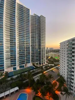 $2,199,000 | 3101 South Ocean Drive, Unit 1807, Hollywood, FL 33019