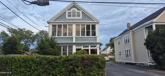 $1,700 | 36 Harris Avenue, Albany, NY 12208