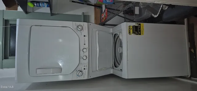 $1,700 | 36 Harris Avenue, Albany, NY 12208