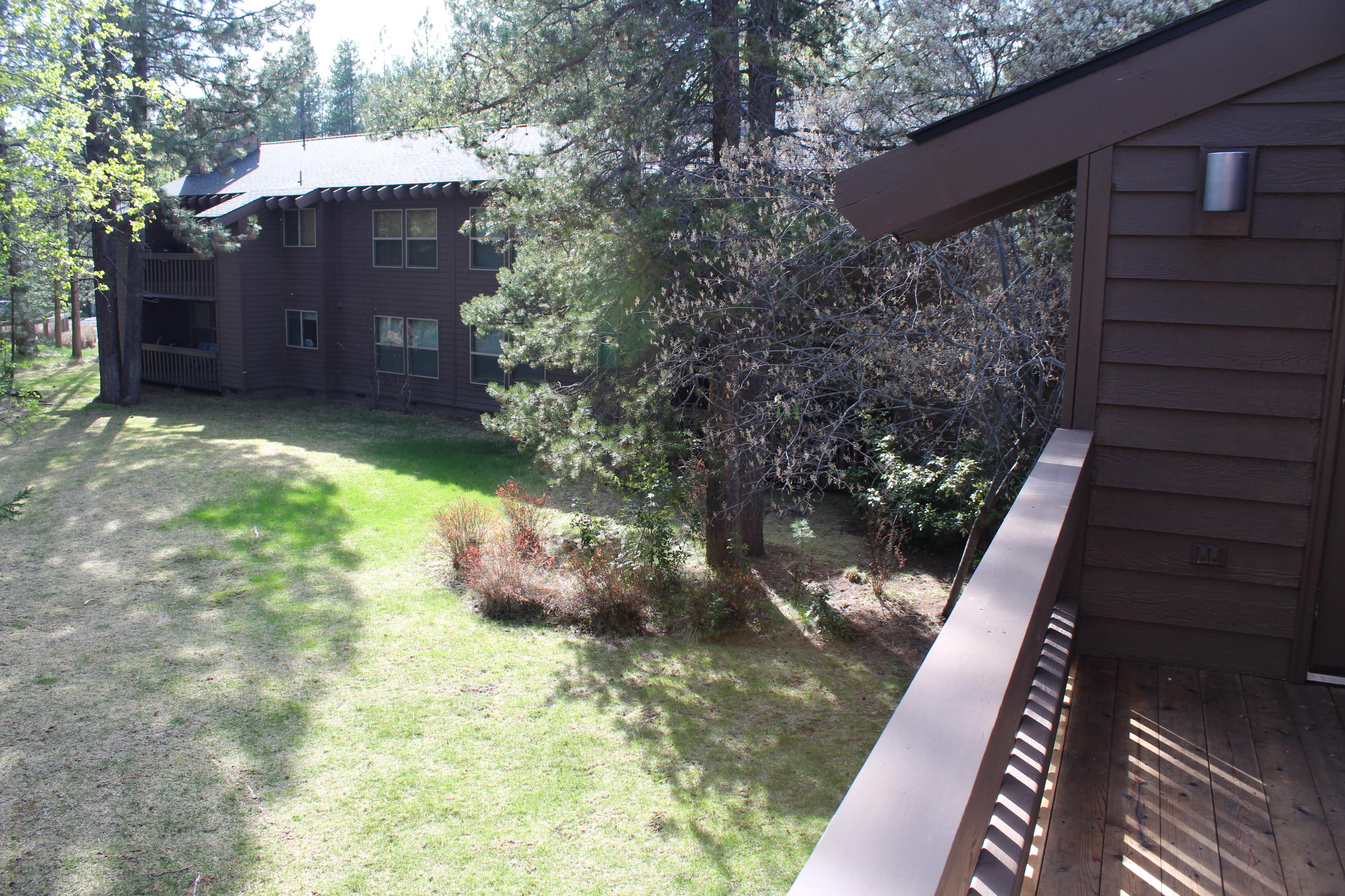 57404-46b2 Beaver Ridge Loop Sunriver, OR 97707 - Photo 16 of 22 16-deck-R46