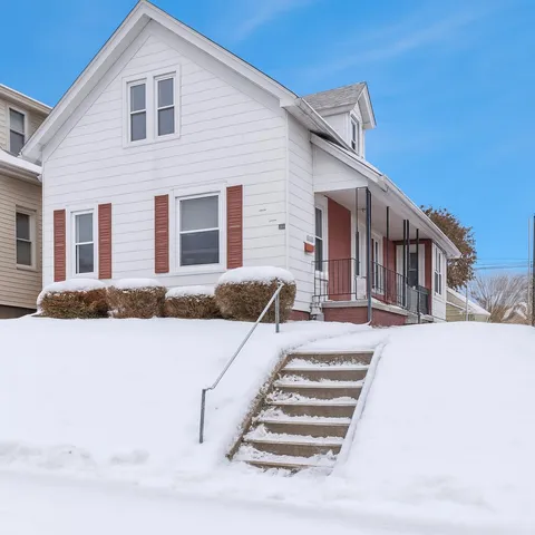$159,900 | 910 Swift Avenue, Sheboygan, WI 53081