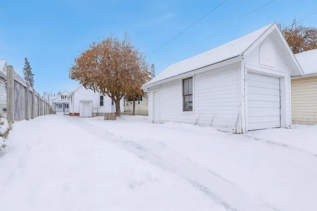 $159,900 | 910 Swift Avenue, Sheboygan, WI 53081