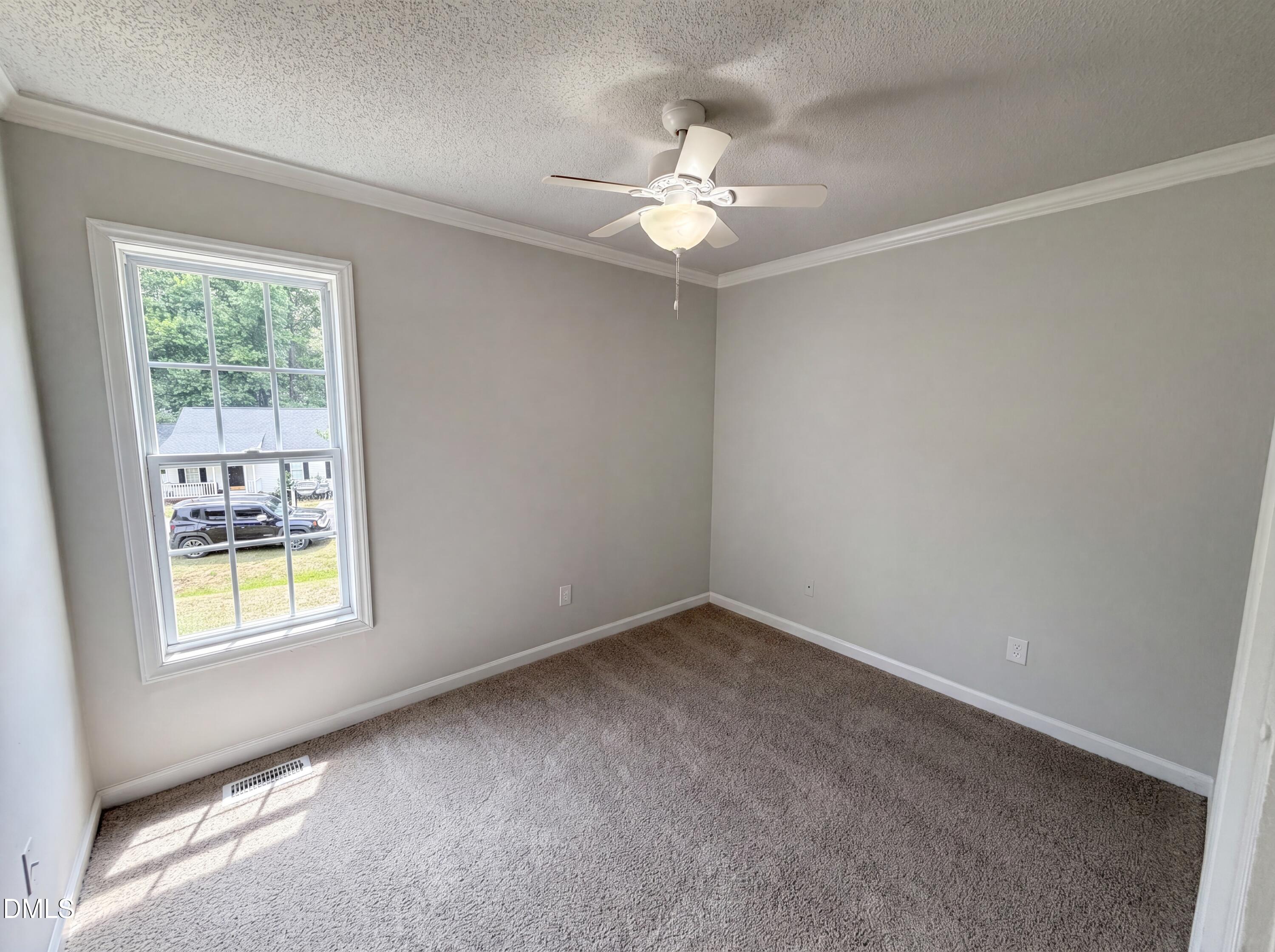 1024 Laurel Leaf Road Zebulon, NC 27597 - Photo 11 of 16
