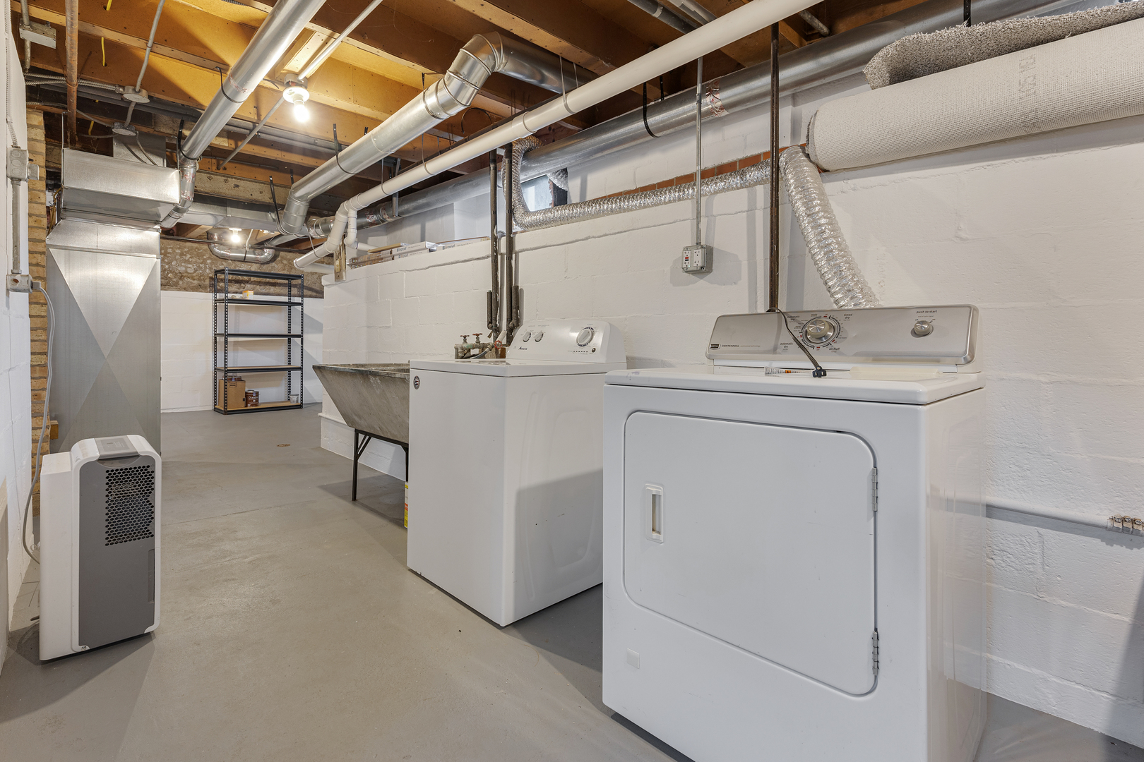 11611 Maple Avenue Hebron, IL 60034 - Photo 19 of 23 a utility room with dryer and washer