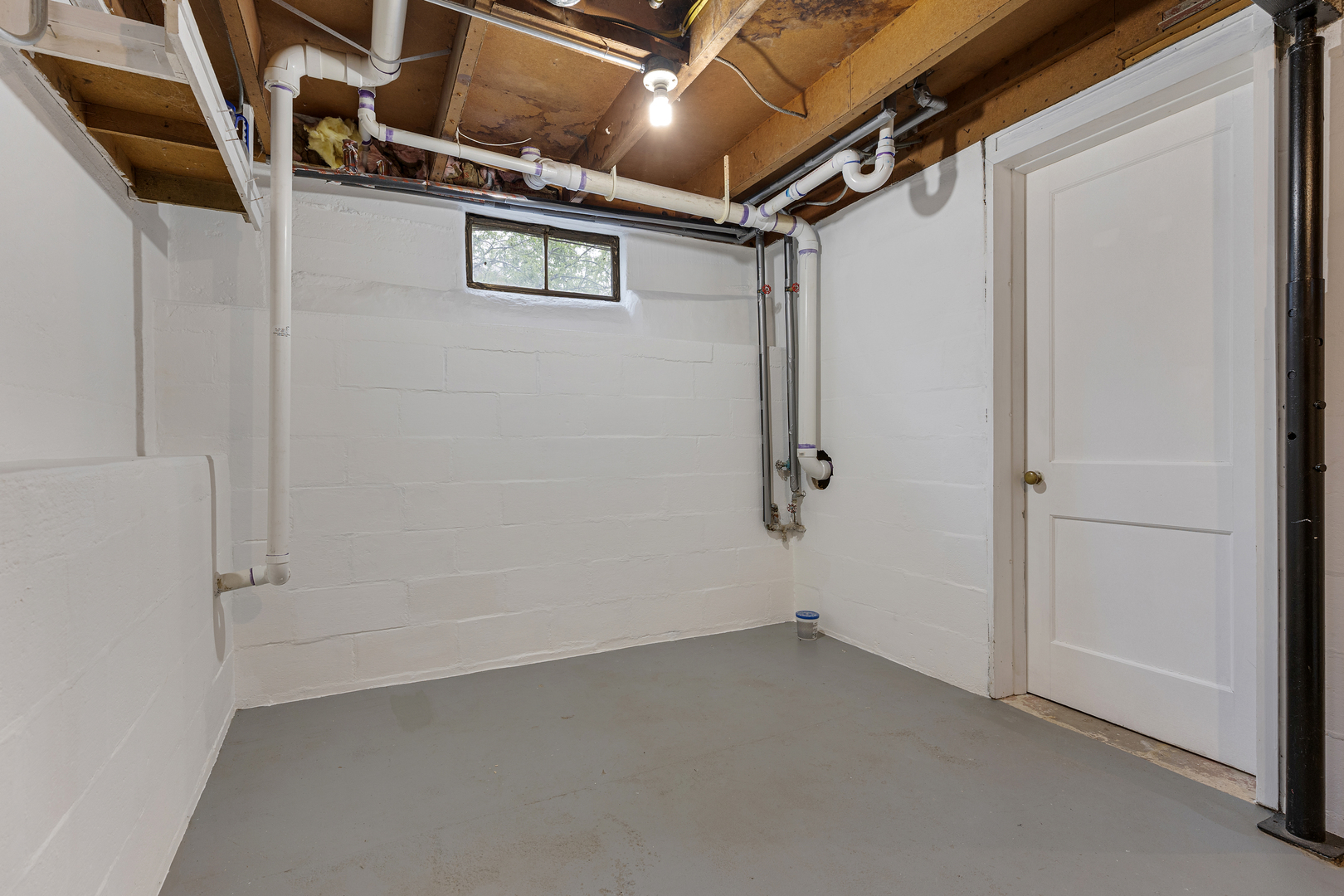 11611 Maple Avenue Hebron, IL 60034 - Photo 20 of 23 a view of small space