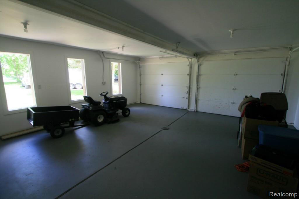 8292 Douglas Road Pinckney, MI 48169 - Photo 16 of 21 IMG_6986 (Large).jpg