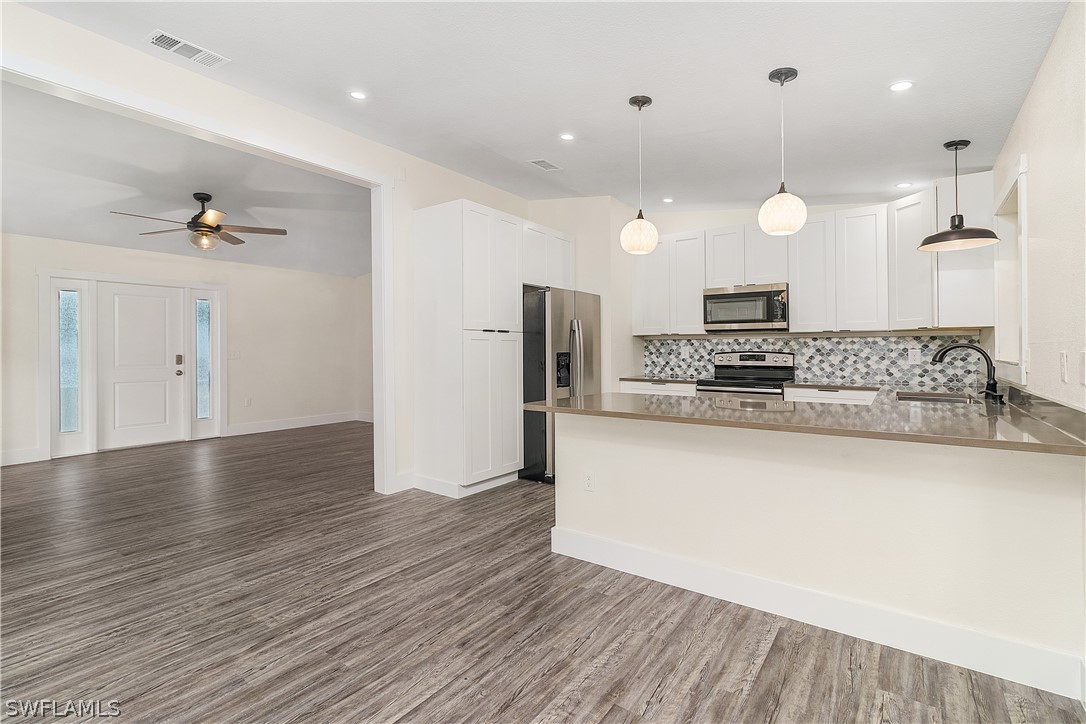 3832 Stabile Road St. James City, FL 33956 - Photo 7 of 25 Gallery Image 7