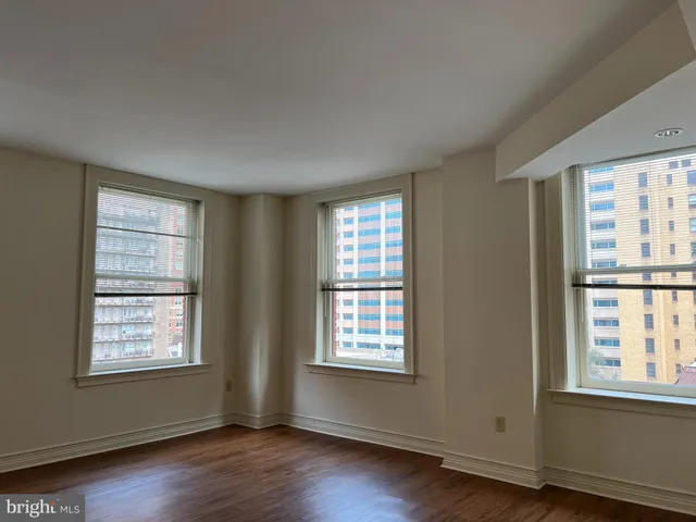 $3,200 | 202 South 17th Street, Philadelphia, PA 19103