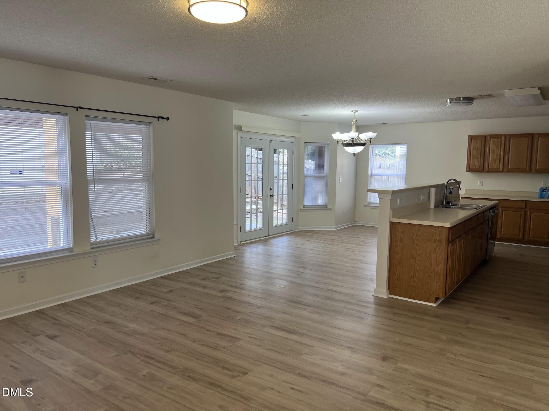 2920 Roundleaf Court Raleigh, NC 27604 - Photo 8 of 42 IMG_9666