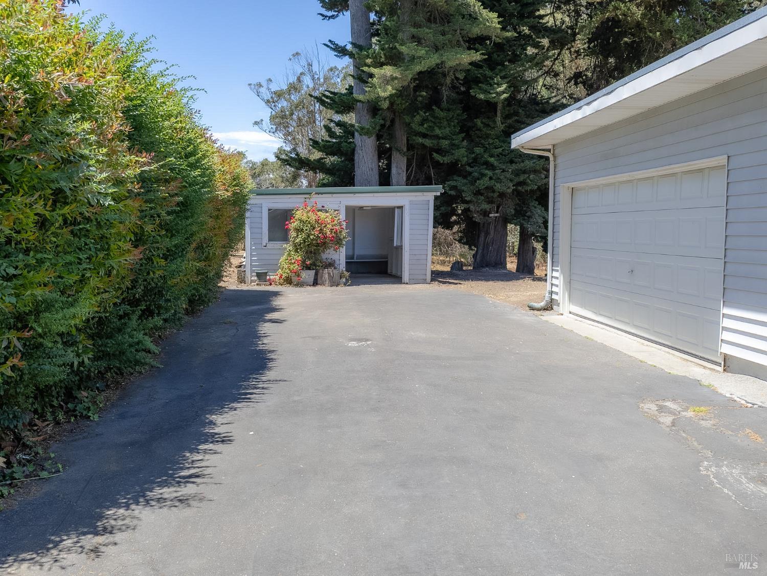 5718 Henning Road Sebastopol, CA 95472 - Photo 28 of 32