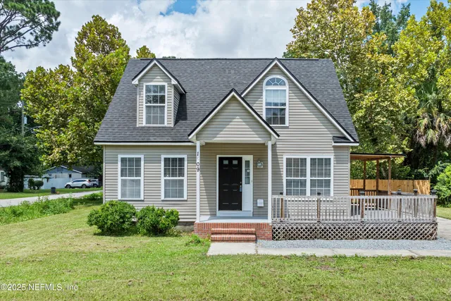 $329,900 | 1809 Lakewood Road, Jacksonville, FL 32207