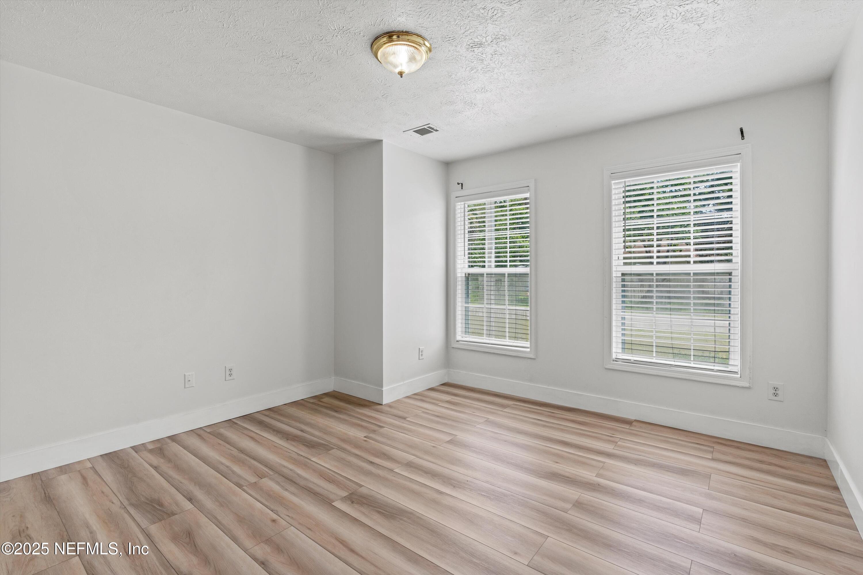 1809 Lakewood Road Jacksonville, FL 32207 - Photo 12 of 39 Primary Bedroom