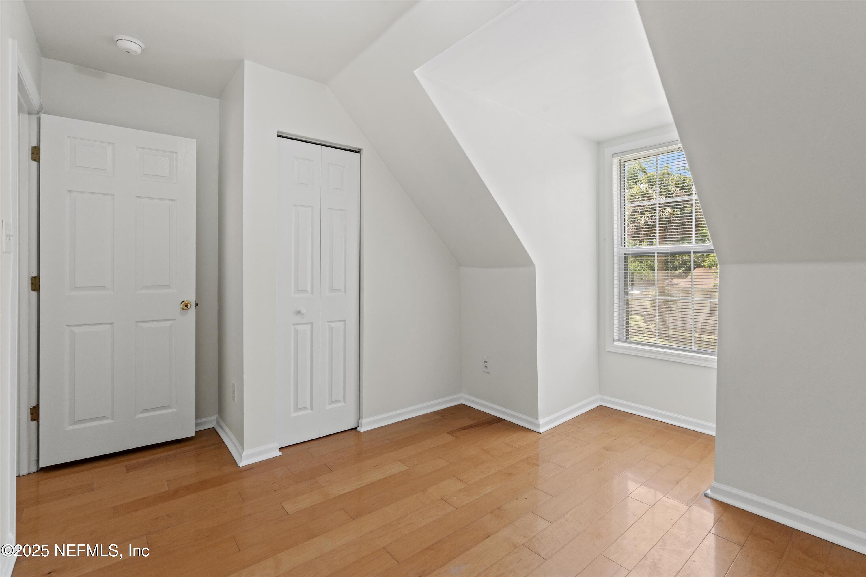 1809 Lakewood Road Jacksonville, FL 32207 - Photo 18 of 39 Bedroom 3