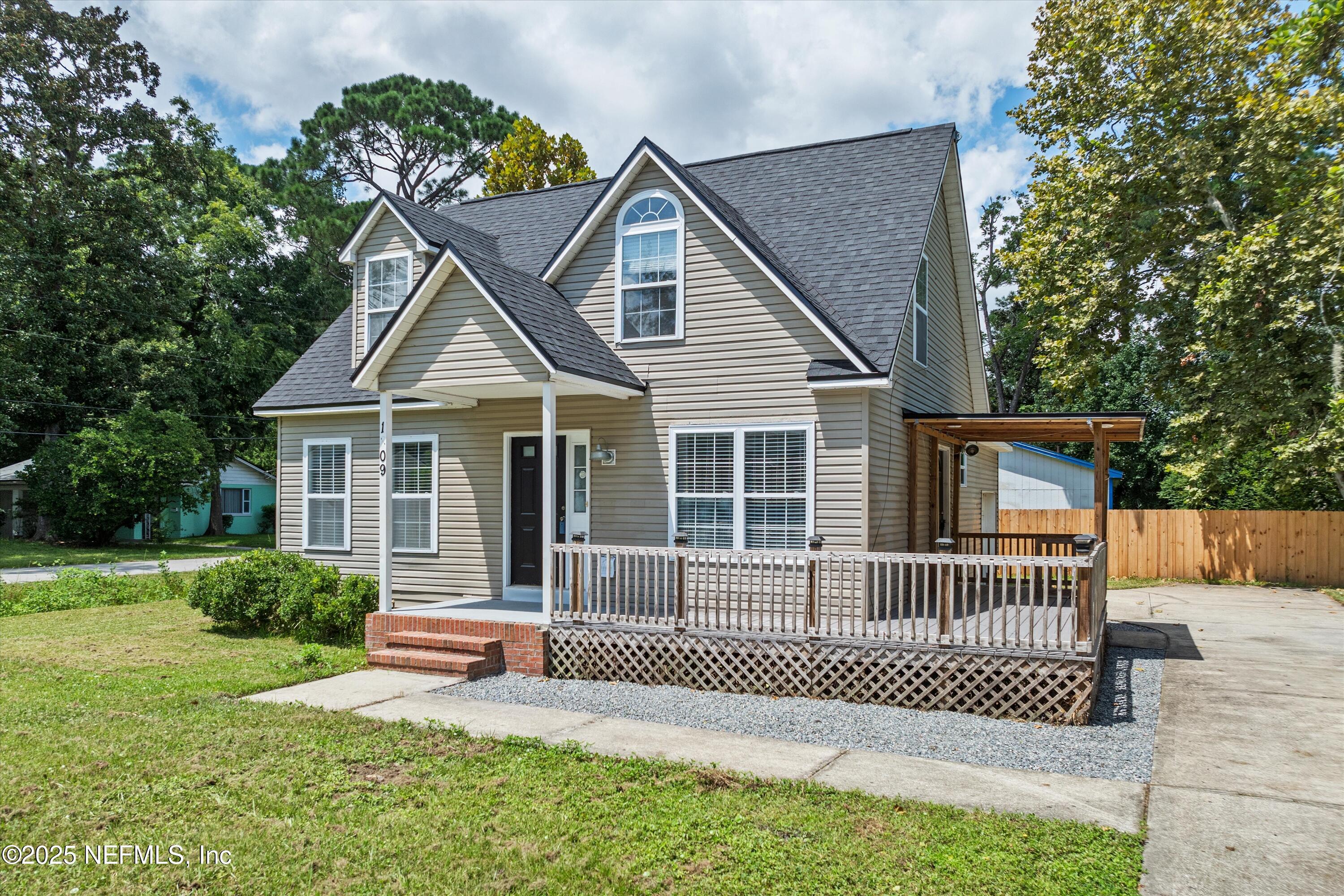 1809 Lakewood Road Jacksonville, FL 32207 - Photo 2 of 39 Front