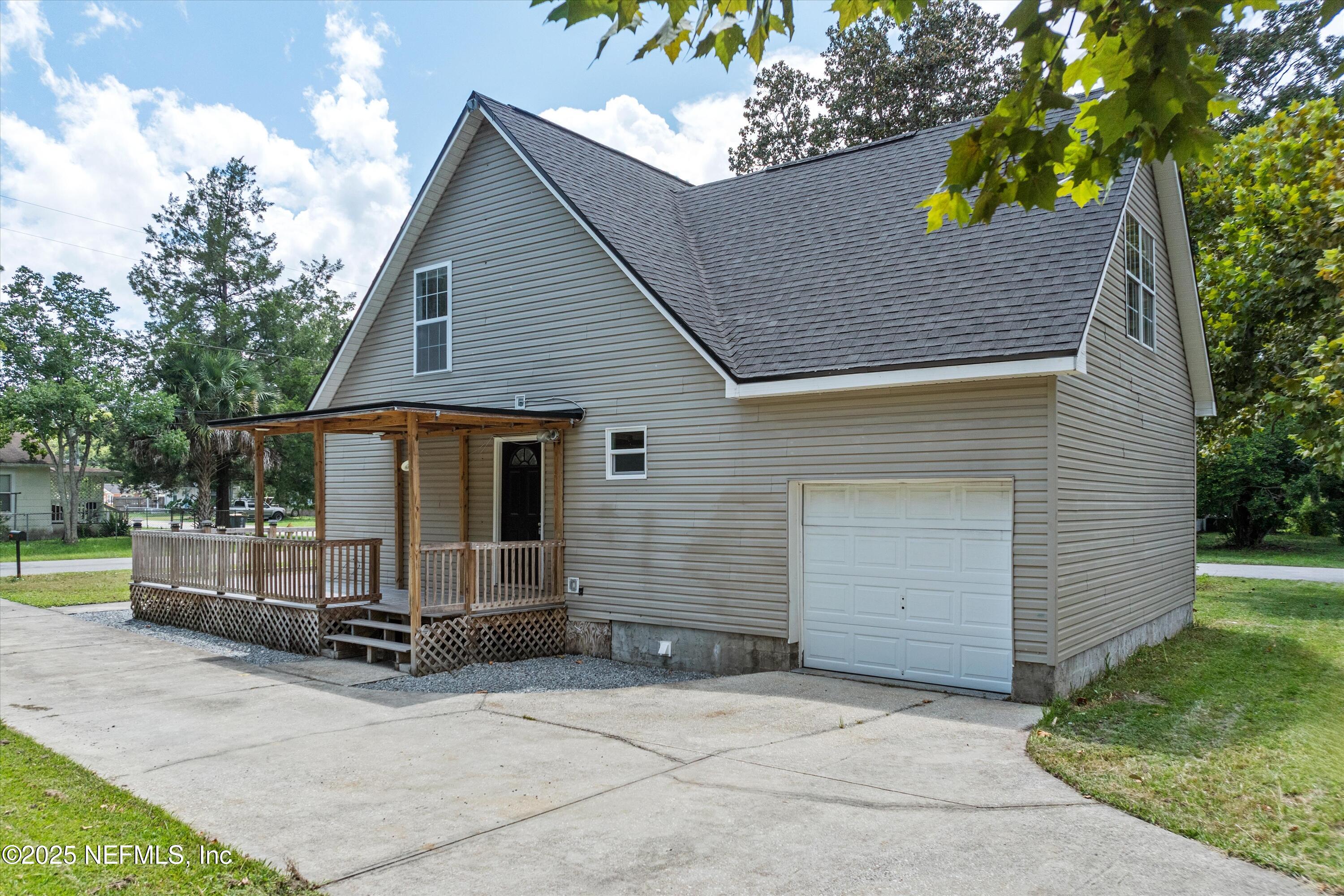 1809 Lakewood Road Jacksonville, FL 32207 - Photo 23 of 39 Side of Home