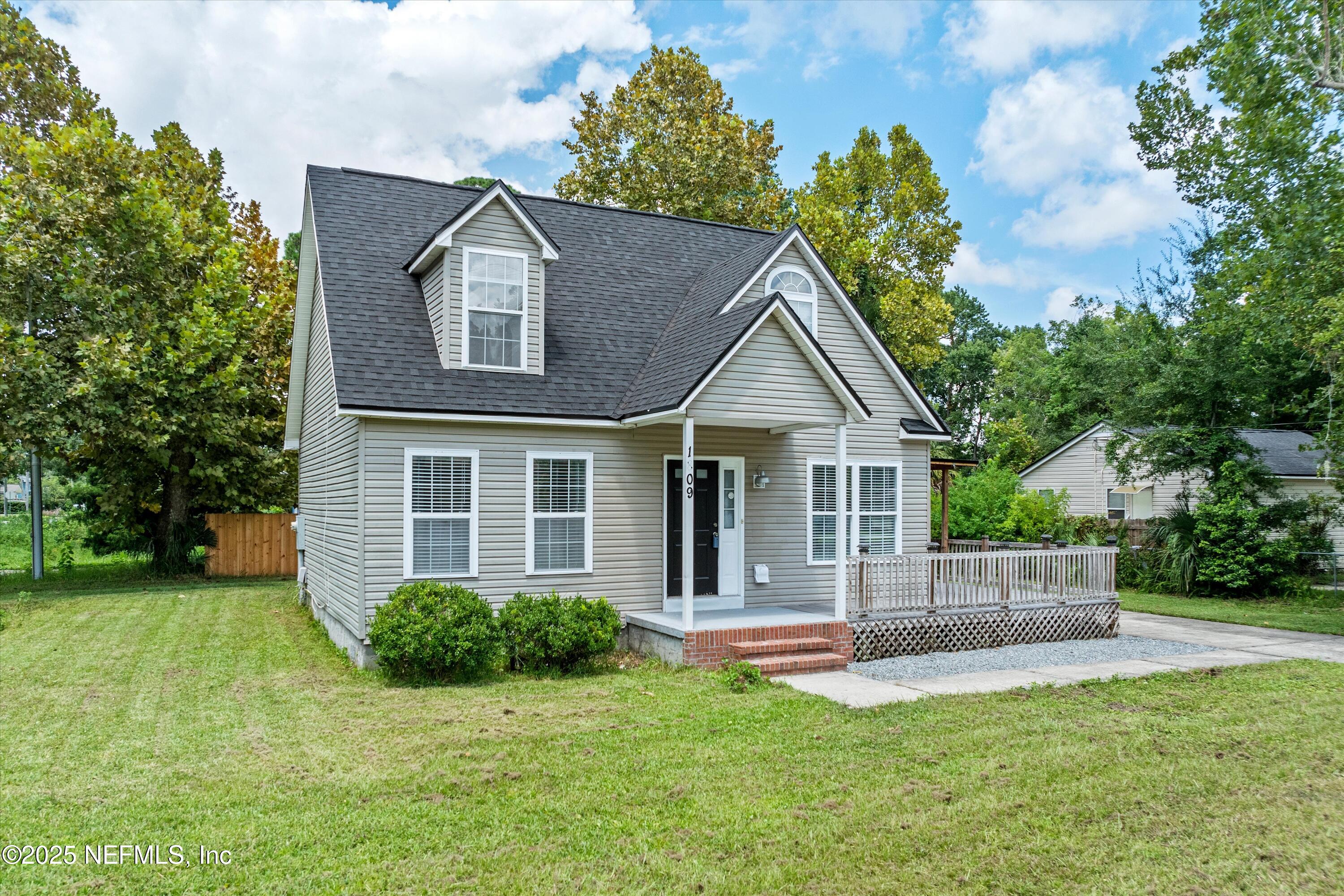 1809 Lakewood Road Jacksonville, FL 32207 - Photo 26 of 39 Front