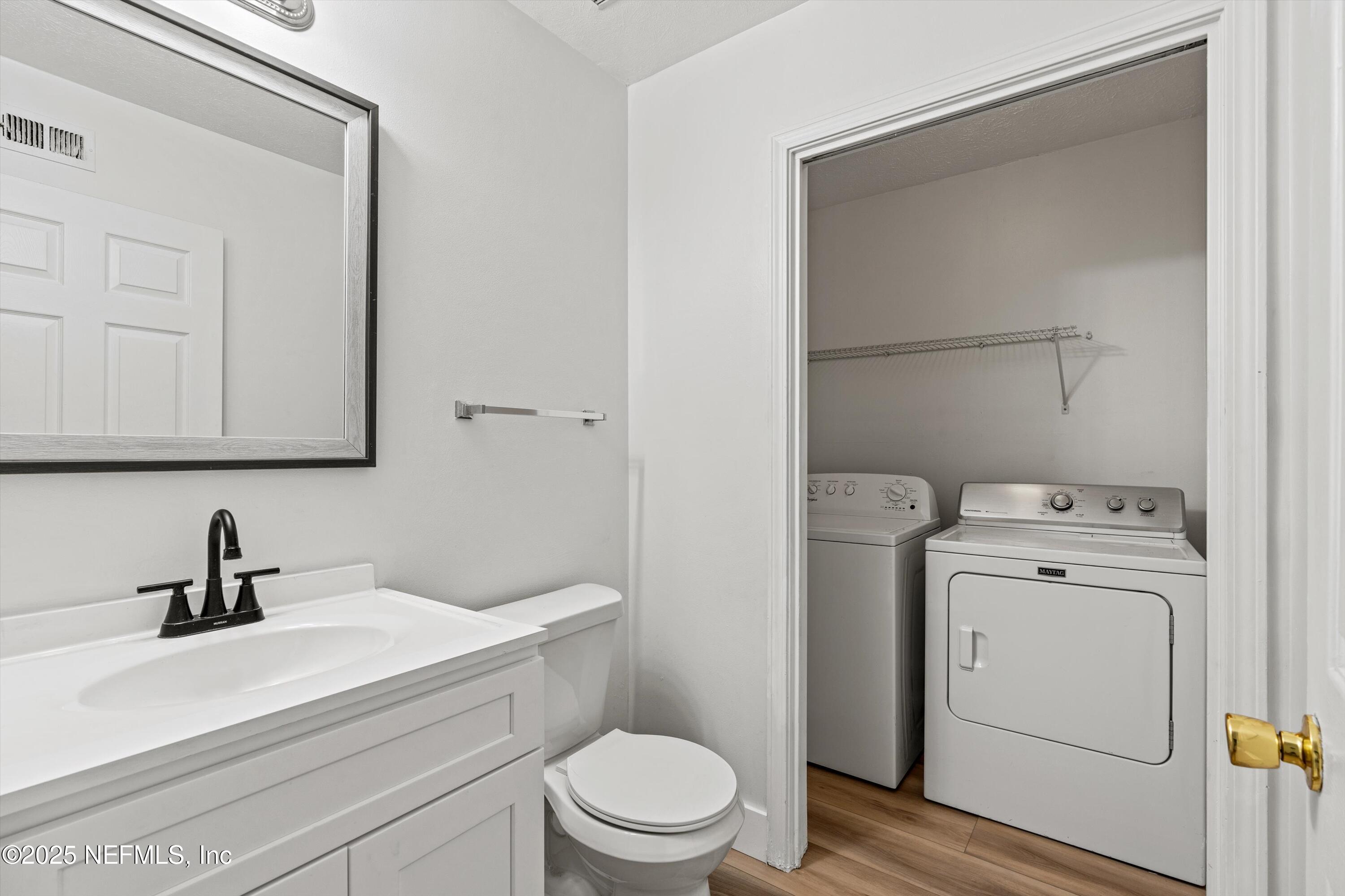 1809 Lakewood Road Jacksonville, FL 32207 - Photo 10 of 39 Downstairs Bath