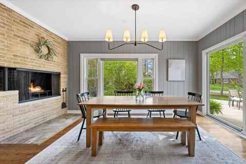 $725,000 | 258 Crest Road, Glen Ellyn, IL 60137