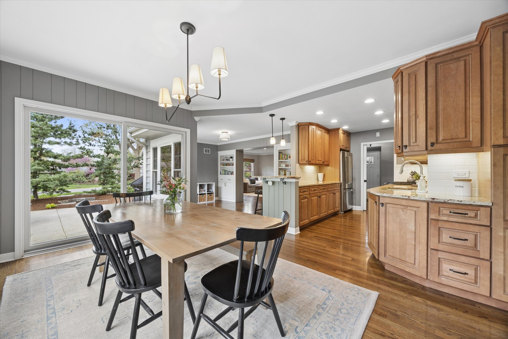 258 Crest Road Glen Ellyn, IL 60137 - Photo 12 of 41