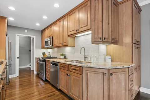 $725,000 | 258 Crest Road, Glen Ellyn, IL 60137