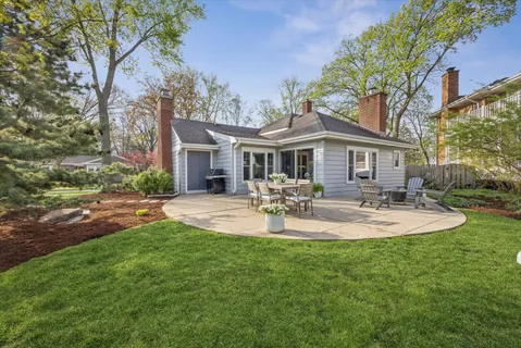 $725,000 | 258 Crest Road, Glen Ellyn, IL 60137