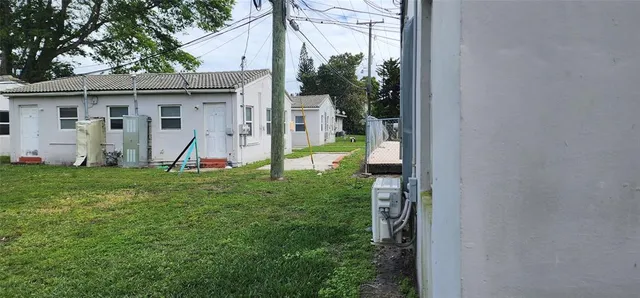 $1,000 | 2707 Lincoln Street, Unit 18, Hollywood, FL 33020