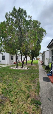 $1,000 | 2707 Lincoln Street, Unit 18, Hollywood, FL 33020