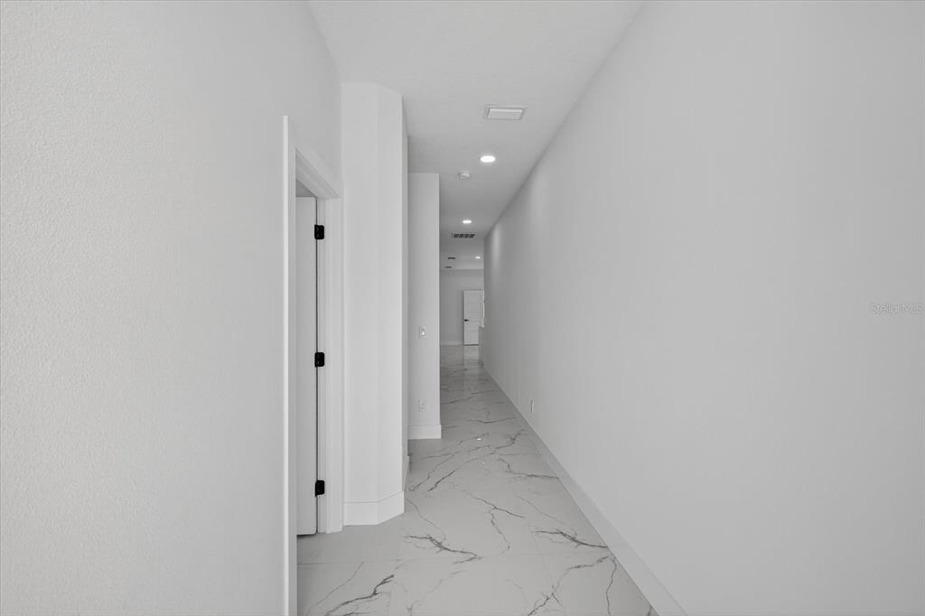 2719 West St John Street Tampa, FL 33607 - Photo 8 of 44