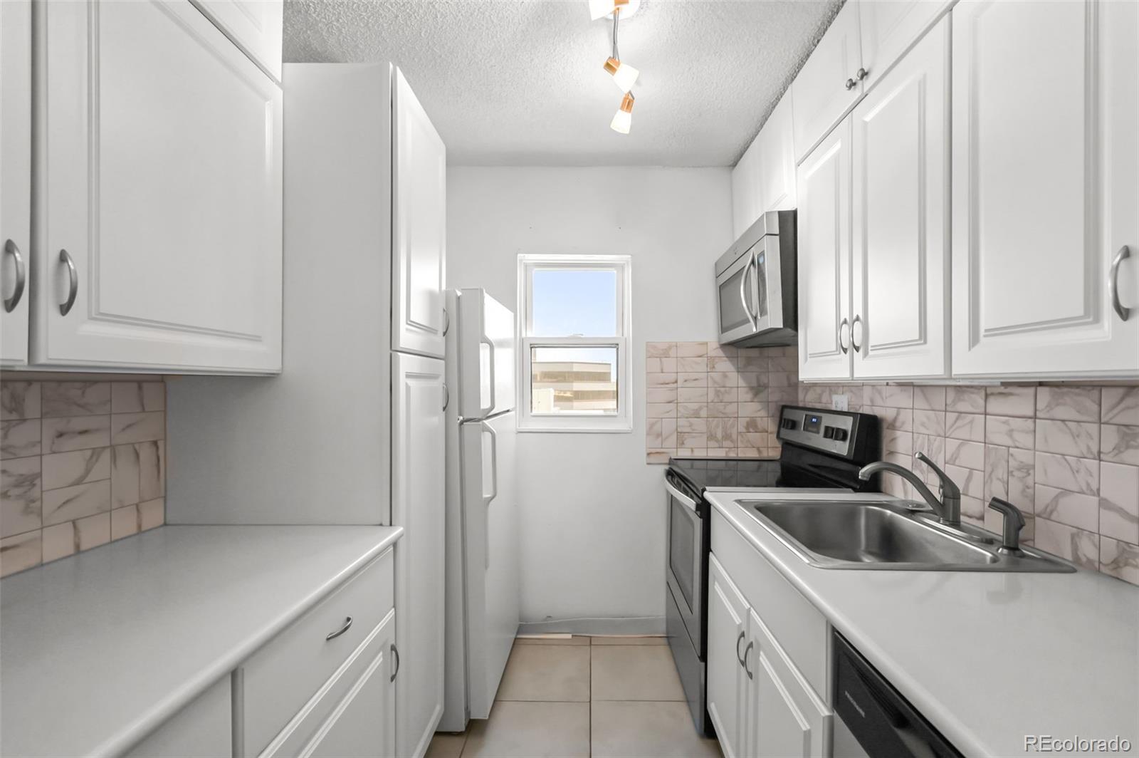 2 Adams Street, Unit 1507 Denver, CO 80206 - Photo 13 of 26