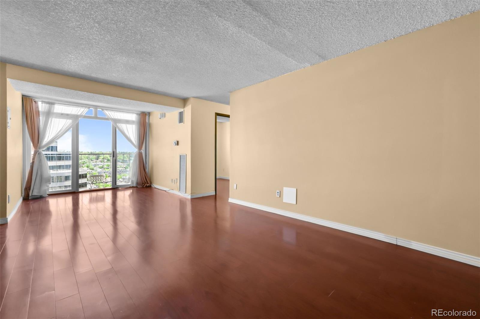 2 Adams Street, Unit 1507 Denver, CO 80206 - Photo 3 of 26