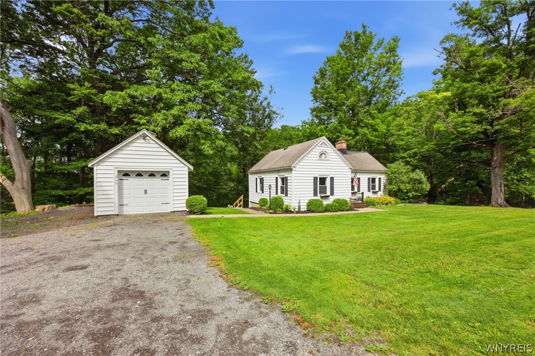 260 Girdle Road Elma, NY 14052 - Photo 3 of 29