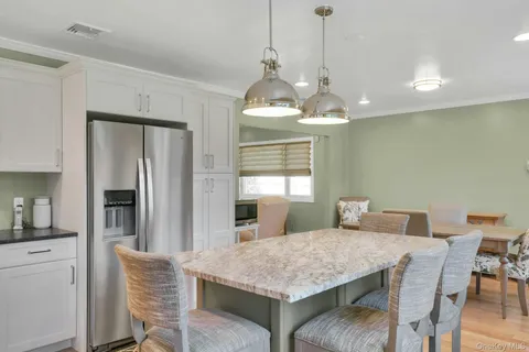 $849,000 | 15 Empire Court, Commack, NY 11725