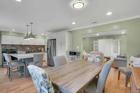 $849,000 | 15 Empire Court, Commack, NY 11725