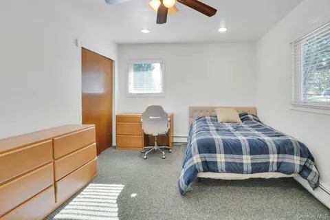 $849,000 | 15 Empire Court, Commack, NY 11725