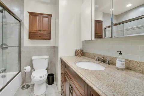 $849,000 | 15 Empire Court, Commack, NY 11725