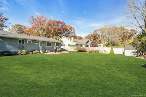$849,000 | 15 Empire Court, Commack, NY 11725