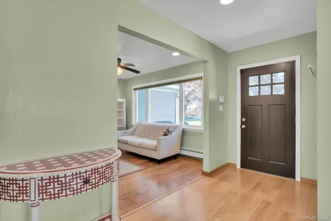 $849,000 | 15 Empire Court, Commack, NY 11725