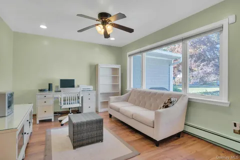 $849,000 | 15 Empire Court, Commack, NY 11725