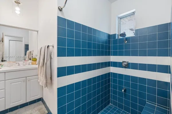 $1,950,000 | 13780 Southwest 73rd Court, Palmetto Bay, FL 33158