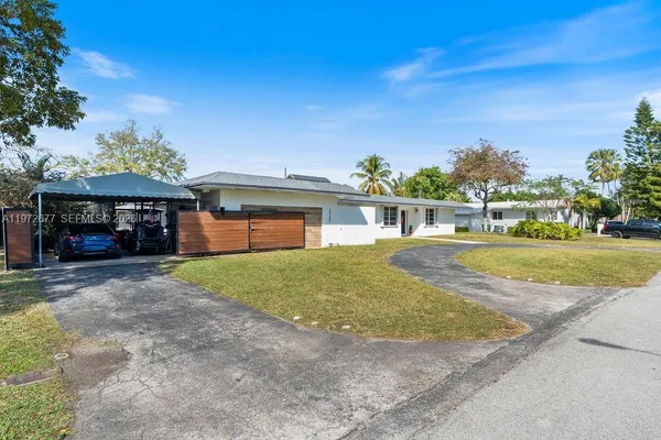 $1,950,000 | 13780 Southwest 73rd Court, Palmetto Bay, FL 33158