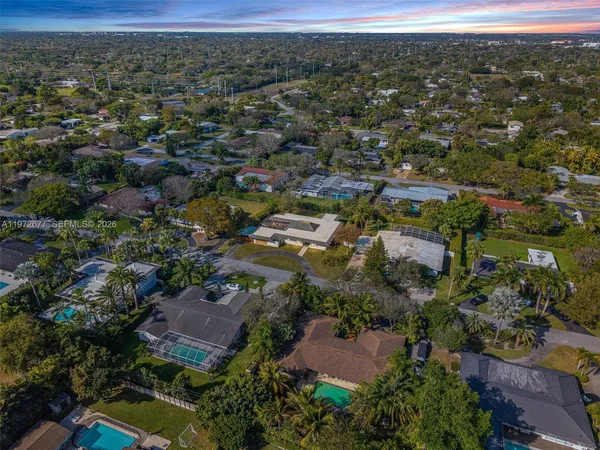 $1,950,000 | 13780 Southwest 73rd Court, Palmetto Bay, FL 33158