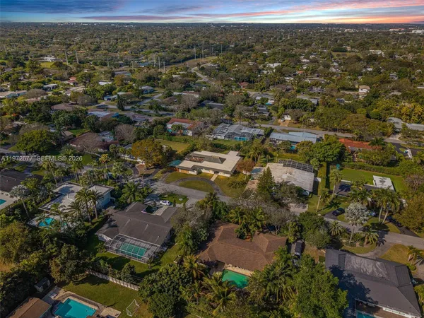 $1,950,000 | 13780 Southwest 73rd Court, Palmetto Bay, FL 33158